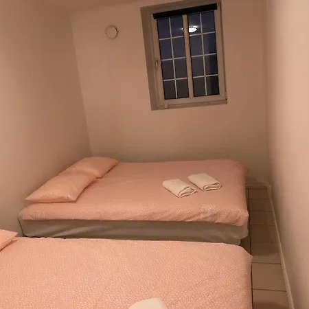 Daire Centrum Apartments Peder Klows Gate 8