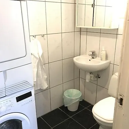 Daire Centrum Apartments Peder Klows Gate 8